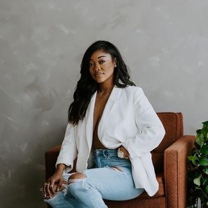 Meet your Posher, Belle